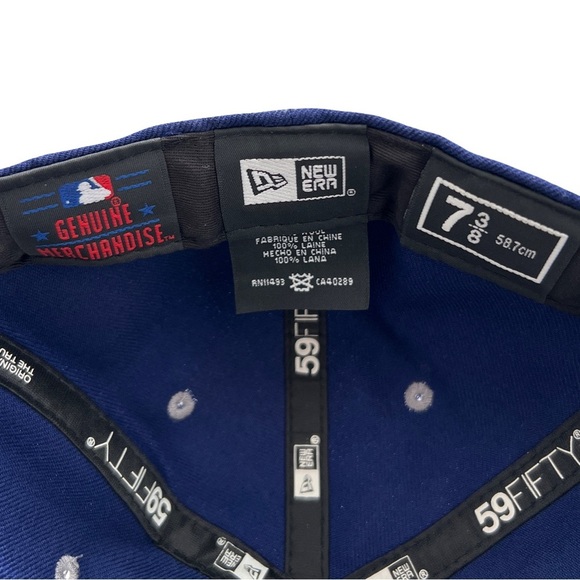 NEW ERA • Los Angeles Dodgers Big Script Royal Blue Fitted Baseball Hat - Picture 9 of 10